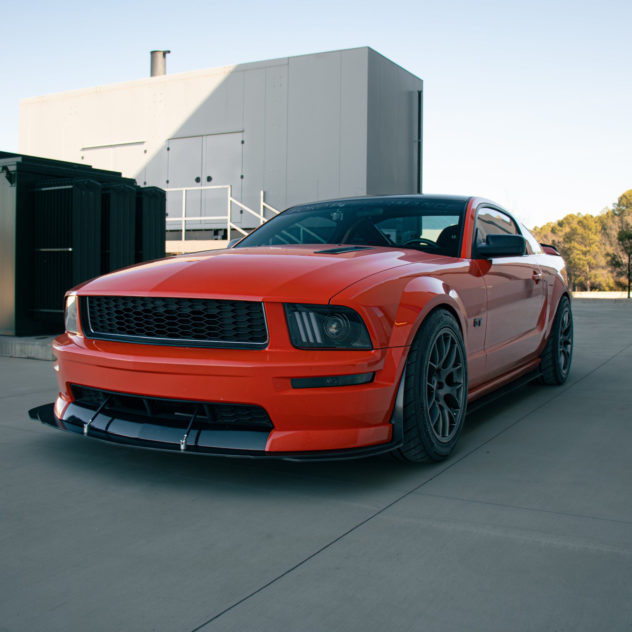 05-09 Mustang GT Front Splitter (With End Plates)