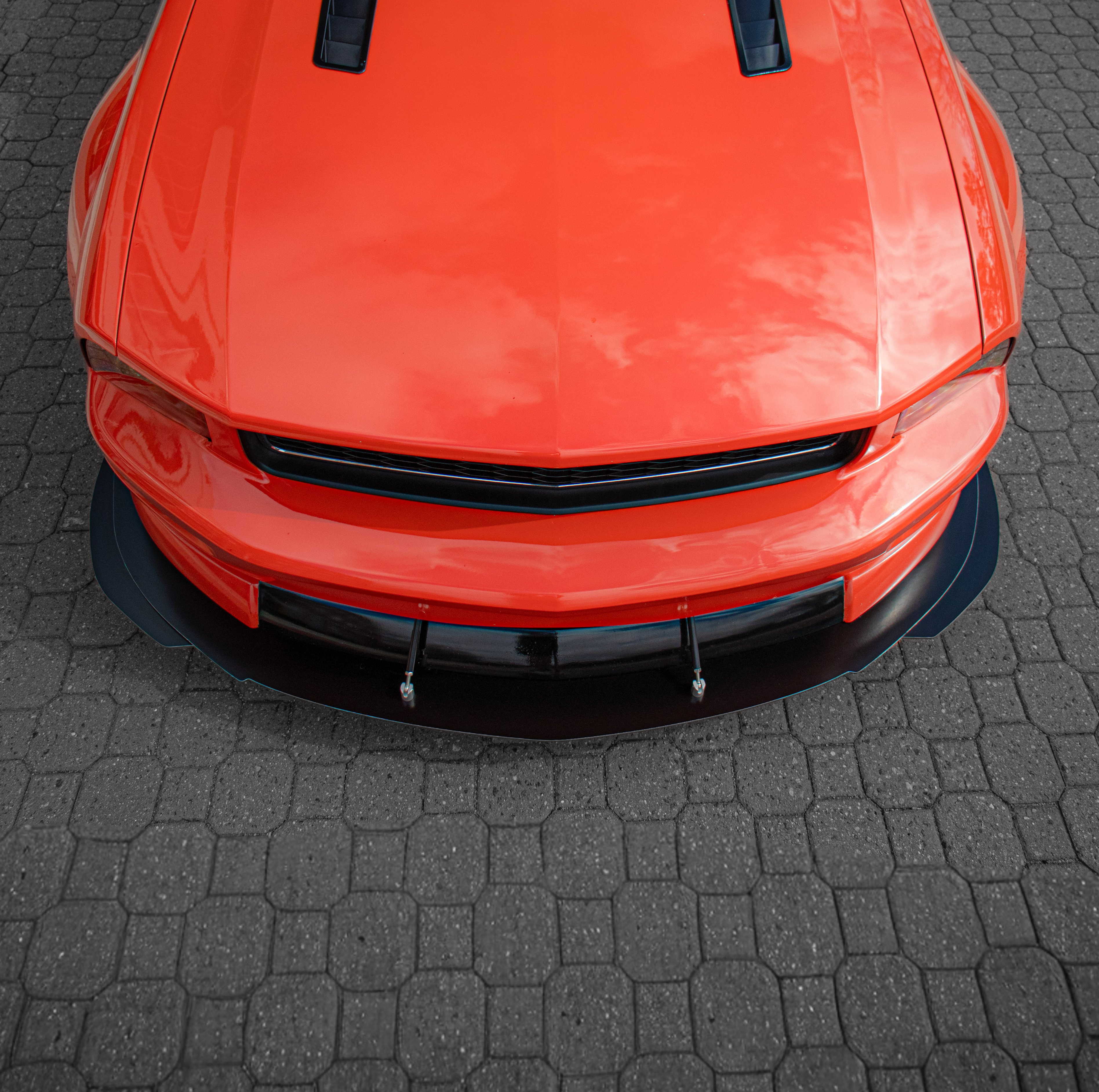 05-09 Mustang GT Front Splitter (With End Plates)