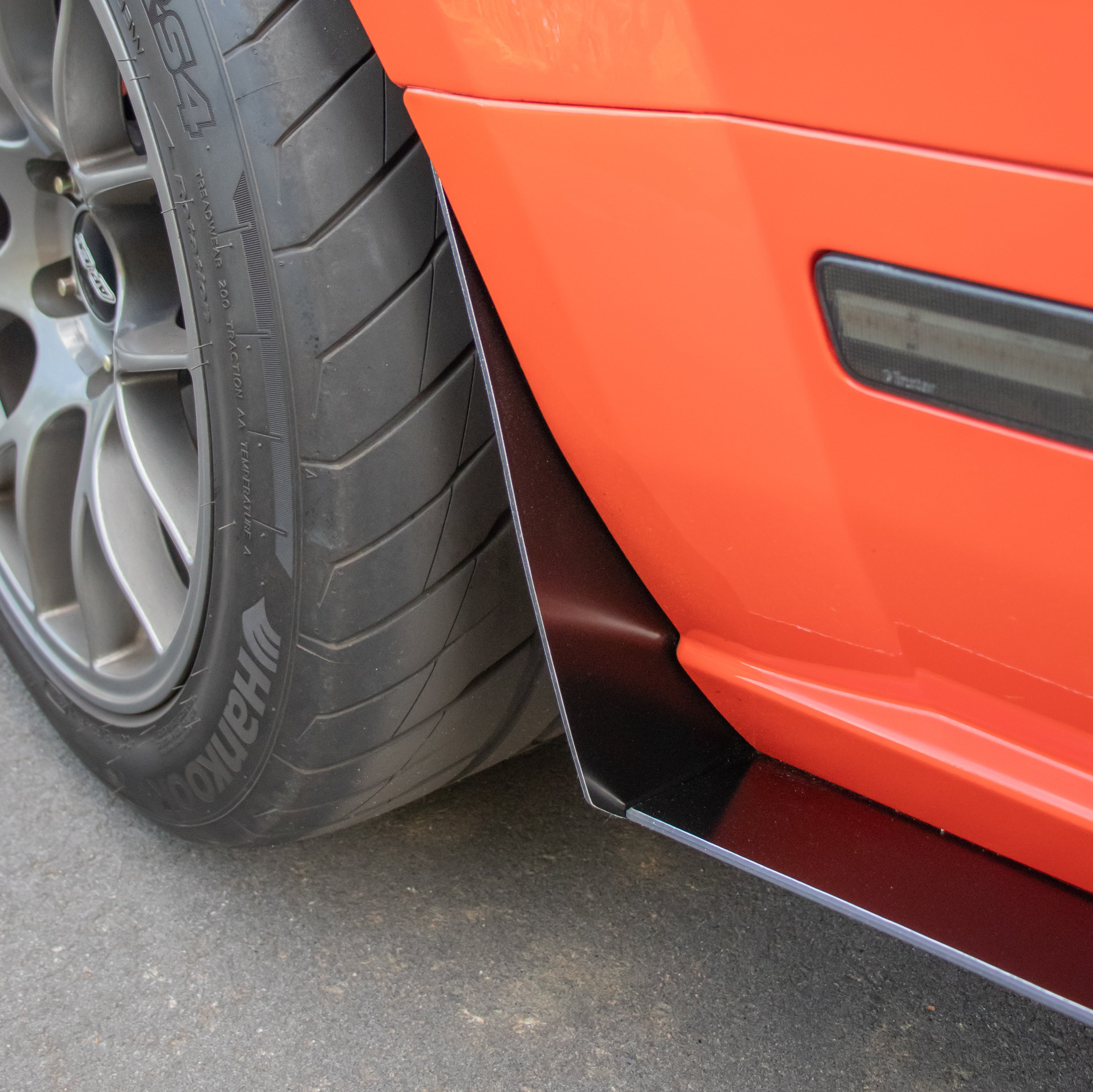05-09 Mustang Rear Rock Guards / Splash Guards